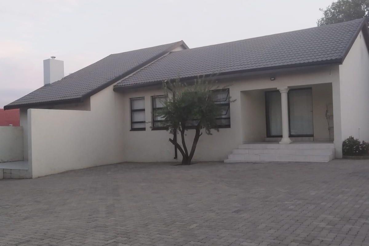 House For Sale in Die Heuwel Ext 4, Die Heuwel, Witbank - Photo 5