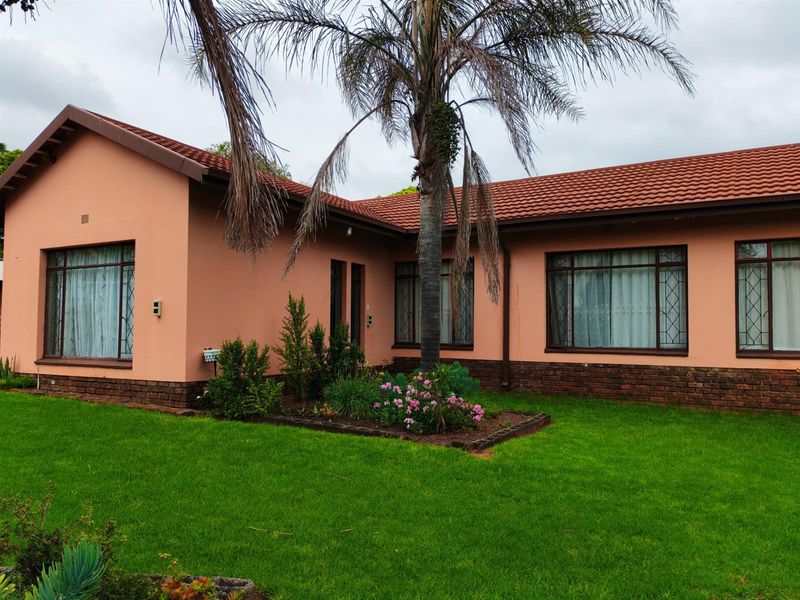 House For Sale in Kanonkop, Middelburg - Photo 5