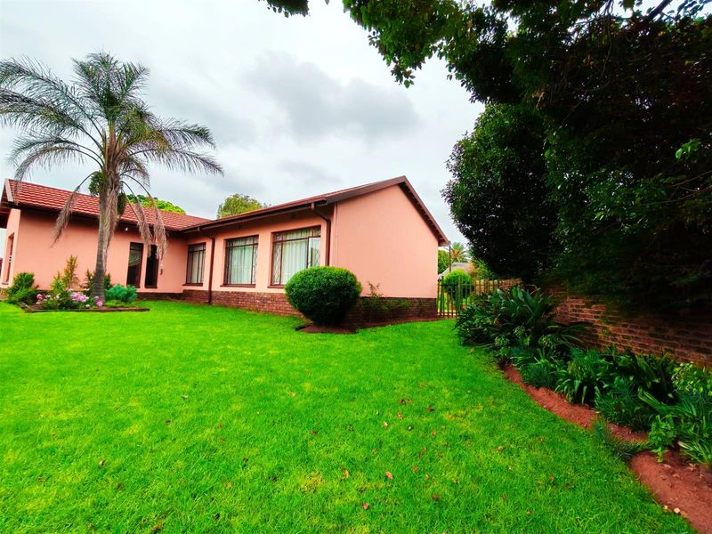 House For Sale in Kanonkop, Middelburg - Photo 9