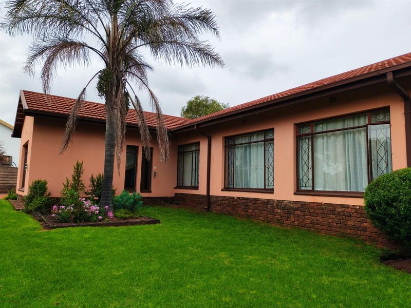 House For Sale in Kanonkop, Middelburg - Photo 7