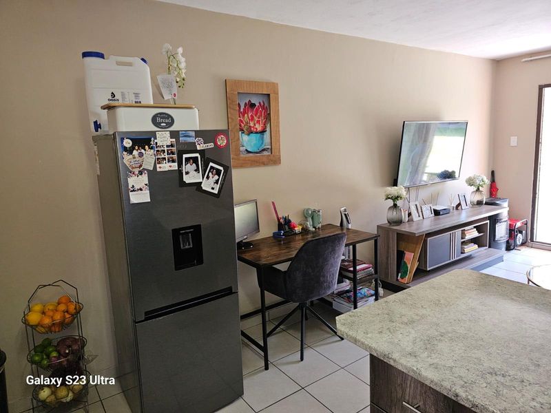 2 bed 1 Full bath - Apartment For Sale R600 000 - Photo 10