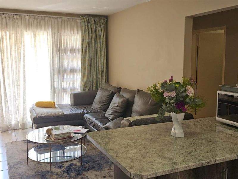 2 bed 1 Full bath - Apartment For Sale R600 000 - Photo 6