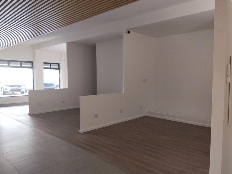 Retail Property to rent in Hillcrest, KwaZulu Natal - Photo 4