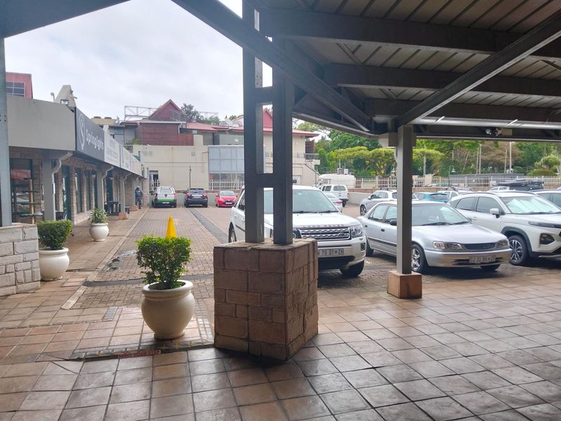 Retail Property to rent in Hillcrest, KwaZulu Natal - Photo 4