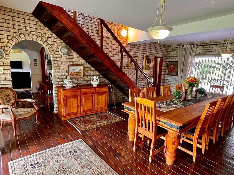 Prime Property with Ocean View and Exceptional Expansion Potential - Photo 5