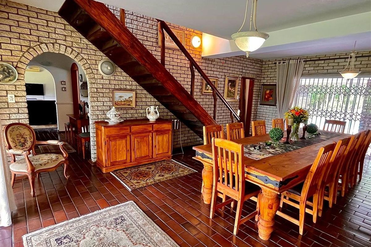 Prime Property with Ocean View and Exceptional Expansion Potential - Photo 5