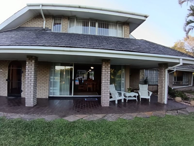 Prime Property with Ocean View and Exceptional Expansion Potential - Photo 4
