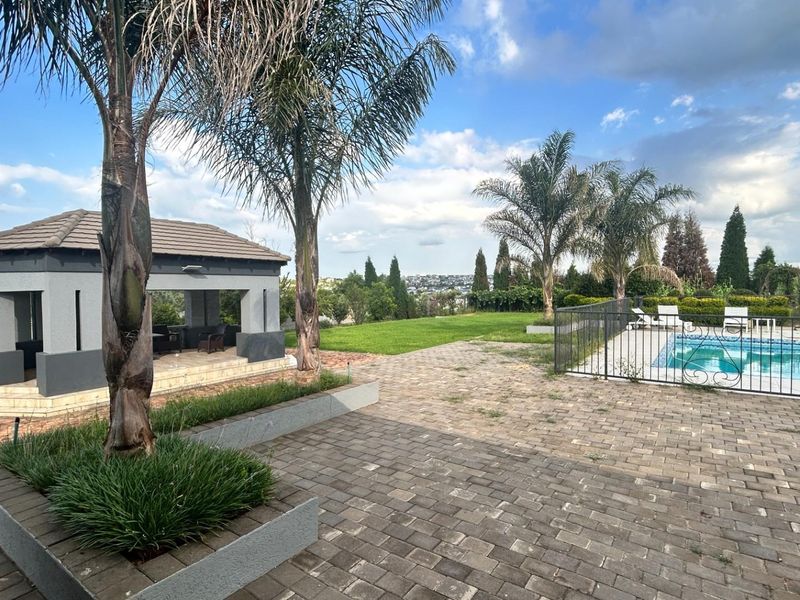 Private Estate Masterpiece Designed for Grand Living and Unforgettable Entertaining - Photo 10