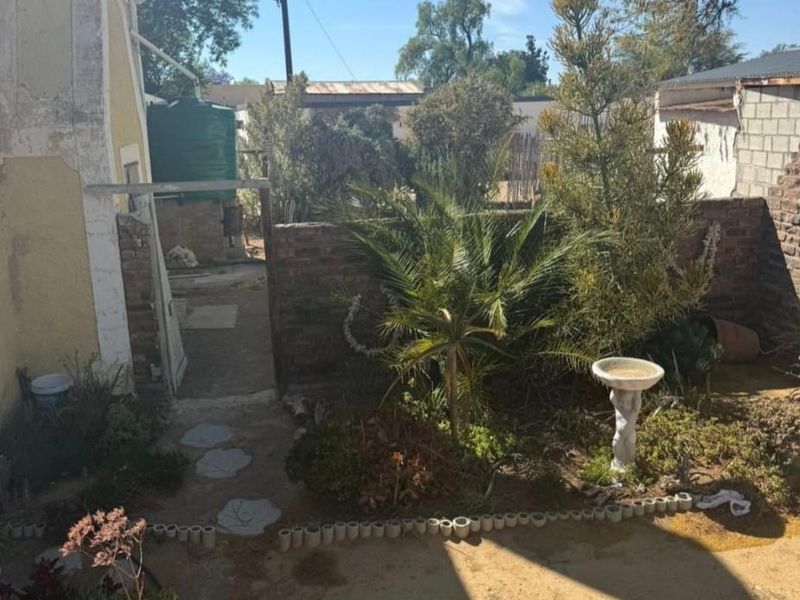 5 Bedroom Family Home For Sale in Jansenville. - Photo 9