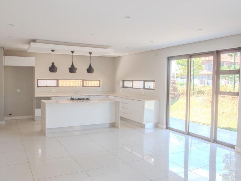 House For Sale in Izinga, Umhlanga, KwaZulu Natal - Photo 2