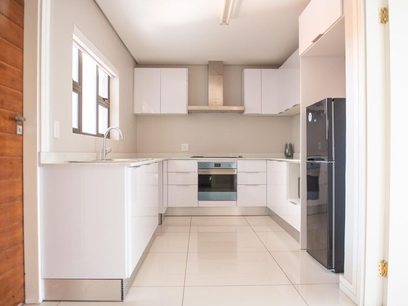 House For Sale in Izinga, Umhlanga, KwaZulu Natal - Photo 6