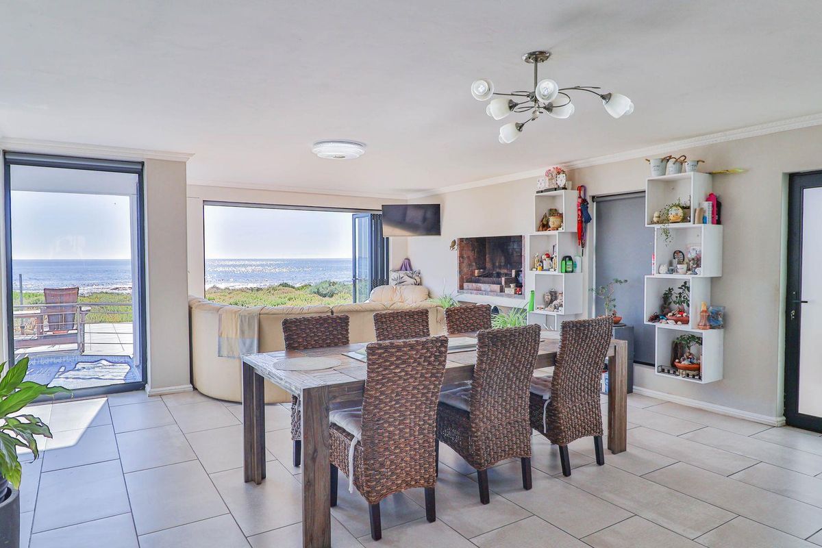 House For Sale in Sandy Point Beach Estate, Sandy Point, St Helena Bay - Photo 5