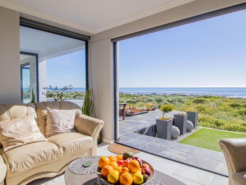 House For Sale in Sandy Point Beach Estate, Sandy Point, St Helena Bay - Photo 4