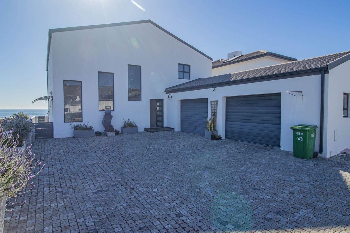 House For Sale in Sandy Point Beach Estate, Sandy Point, St Helena Bay - Photo 3