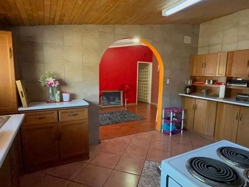 3-Bedroom House For Sale in Sasolburg Central, Sasolburg - Photo 6