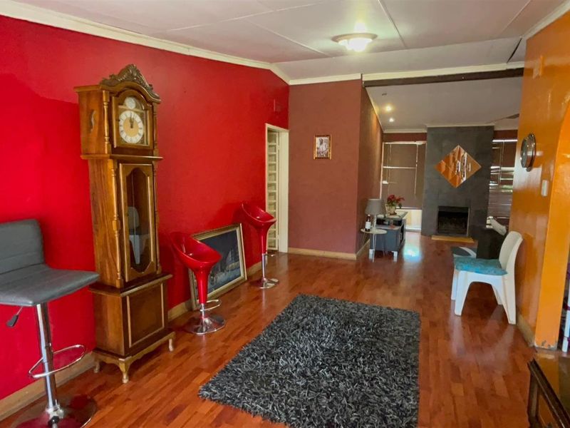 3-Bedroom House For Sale in Sasolburg Central, Sasolburg - Photo 3