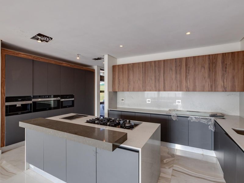 House For Sale in Izinga, Umhlanga, KwaZulu Natal - Photo 9