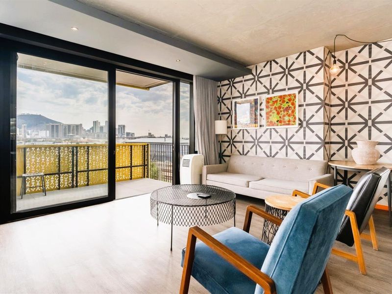 Furnished Apartment For Sale in Woodstock, Cape Town - Photo 3