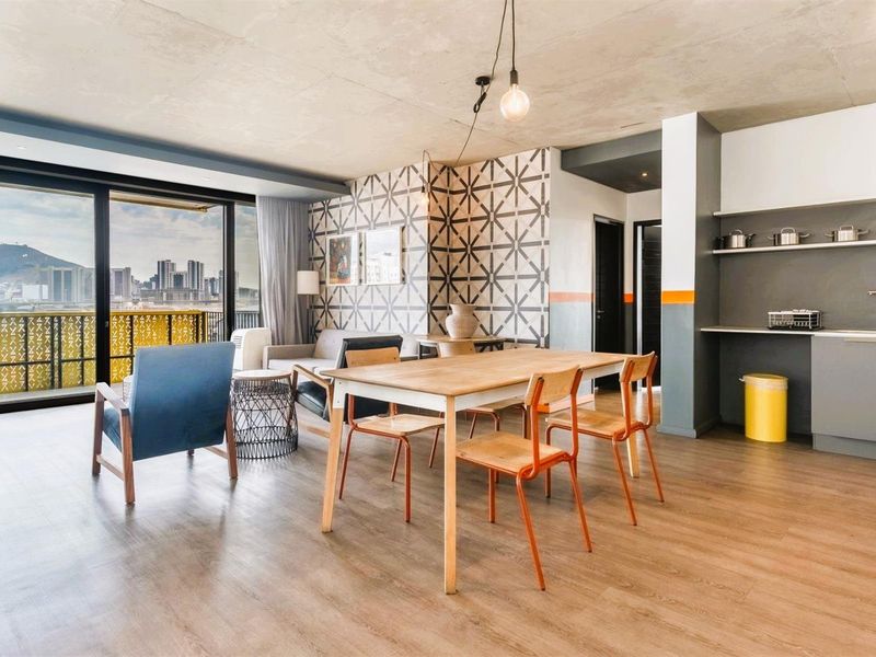 Furnished Apartment For Sale in Woodstock, Cape Town - Photo 5