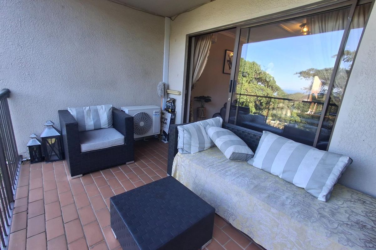 Stylish Fully Furnished 2-Bedroom Apartment - Photo 5