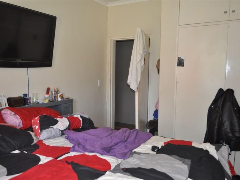 Charming 3-Bedroom Family Home For Sale In Sasolburg Central - Photo 9