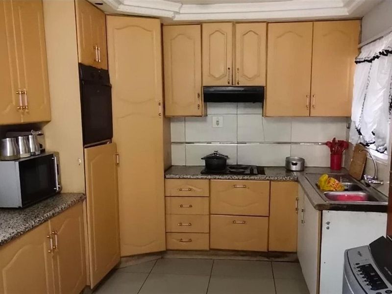 House For Sale in Thistle Grove, Kinross, Secunda - Photo 6