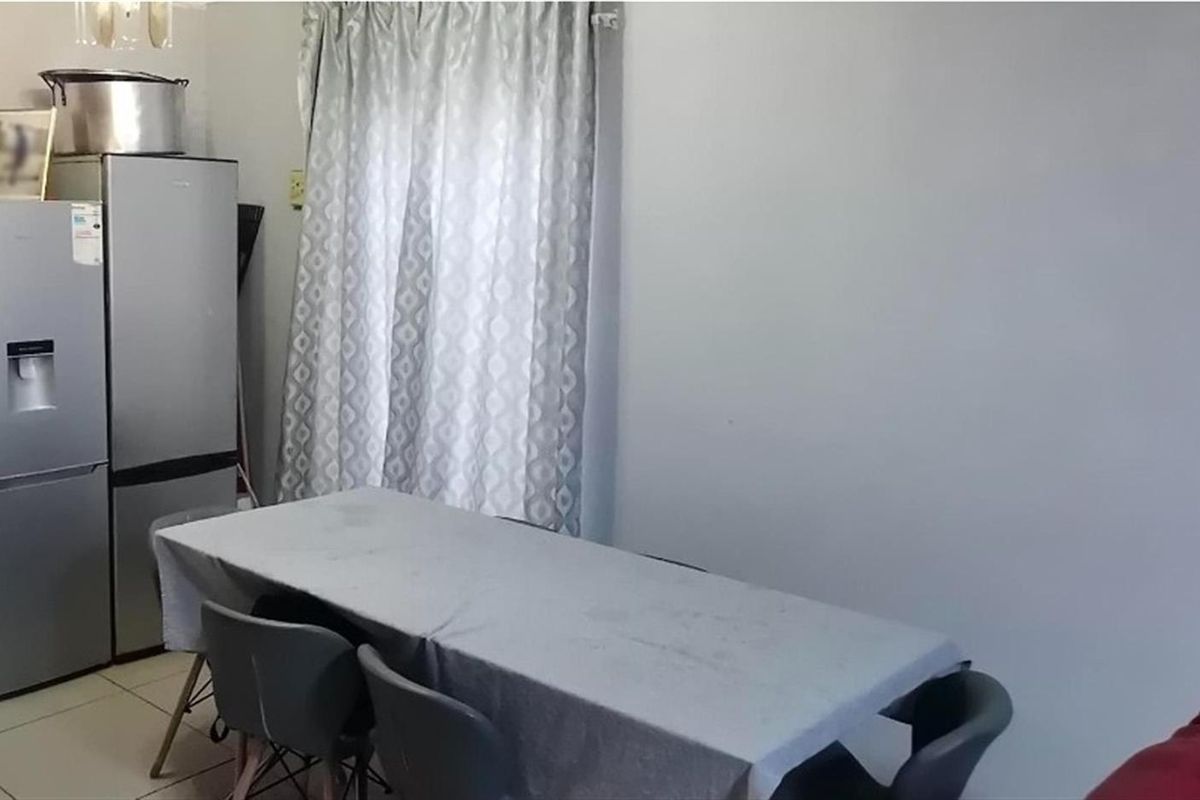 House For Sale in Thistle Grove, Kinross, Secunda - Photo 5