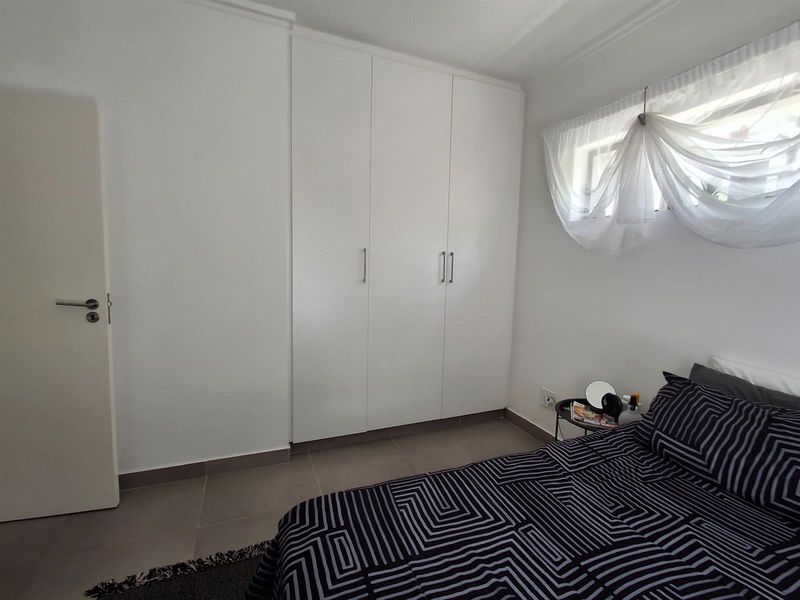 Spacious 3-Bedroom Ground-Floor Apartment in Sought-After Ballito Village - Photo 7