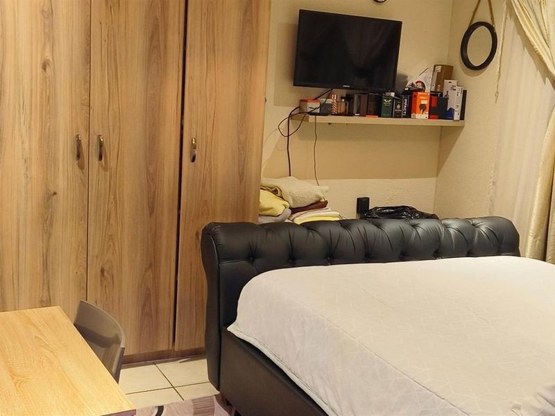 House For Sale in Leopard's Rest Security Estate, Albertsdal, Alberton - Photo 7