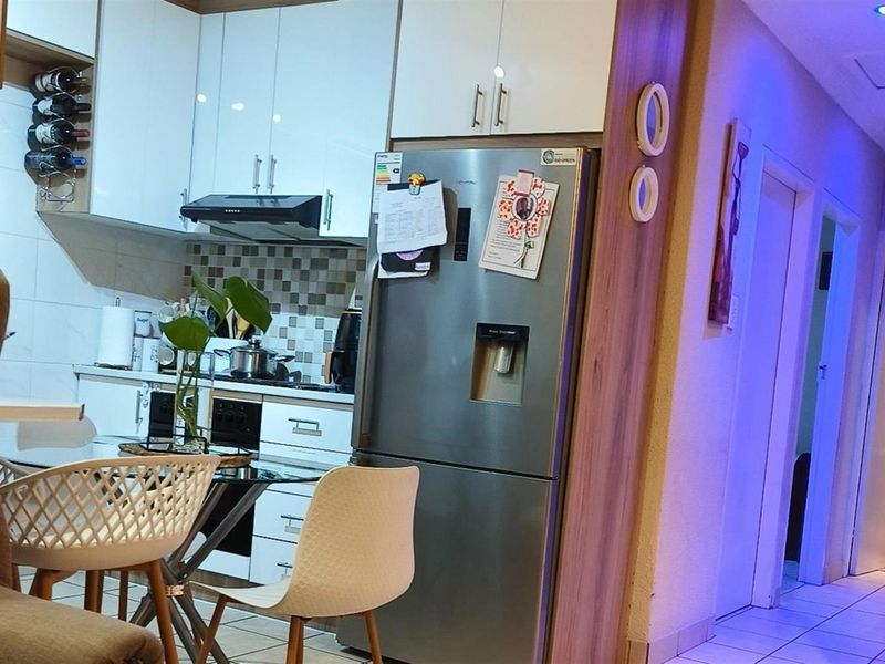 House For Sale in Leopard's Rest Security Estate, Albertsdal, Alberton - Photo 2