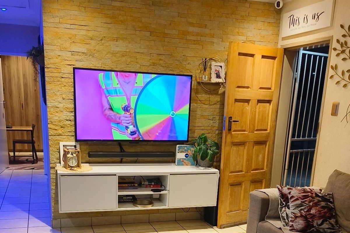 House For Sale in Leopard's Rest Security Estate, Albertsdal, Alberton - Photo 4