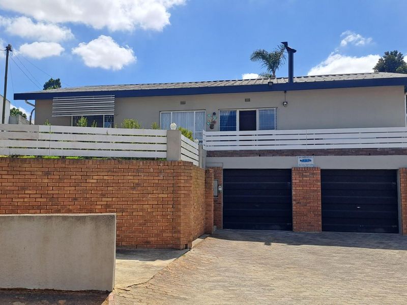 3 Bedroom House For Sale in Amandelrug, Malmesbury - Photo 1