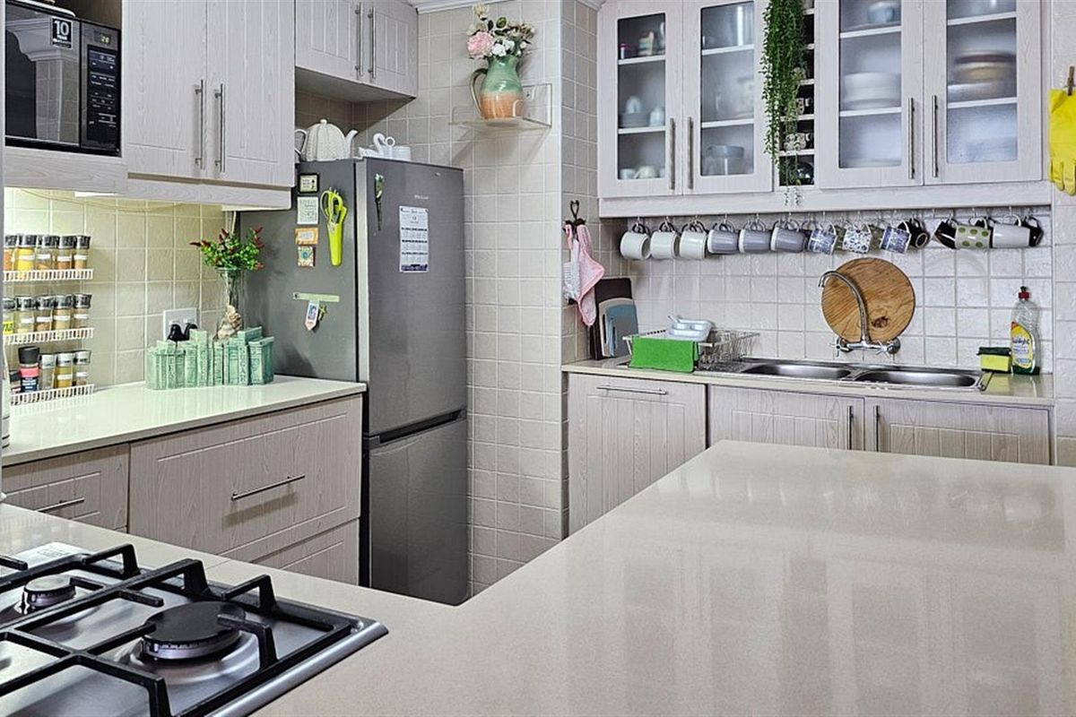 Pristine, Wheelchair Friendly Ocean Living - Photo 4