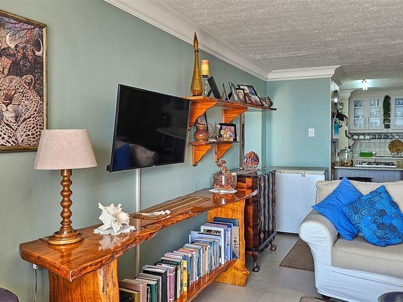 Pristine, Wheelchair Friendly Ocean Living - Photo 7