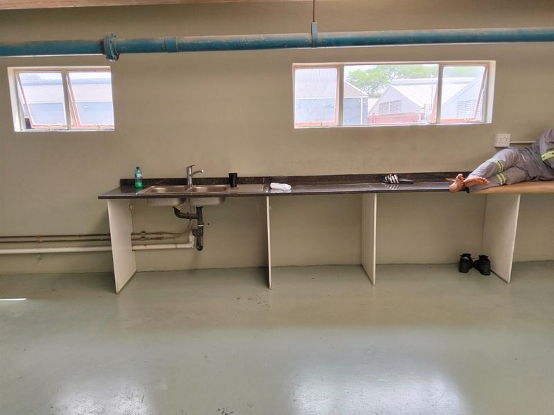 Industrial Property To Rent in Pinetown Central, Pinetown, KwaZulu Natal - Photo 9