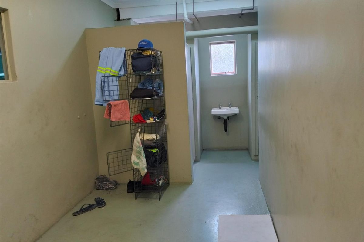 Industrial Property To Rent in Pinetown Central, Pinetown, KwaZulu Natal - Photo 2