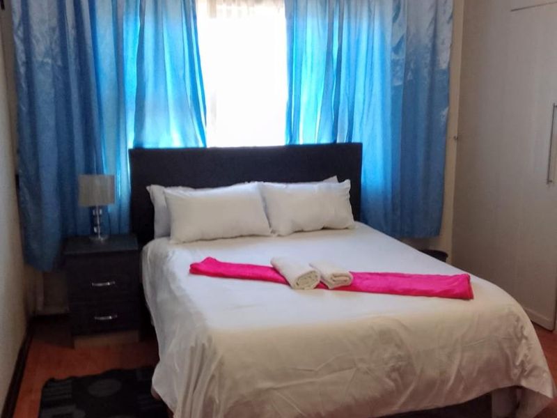 6 Bed Family Home for sale in Actonville - Photo 9