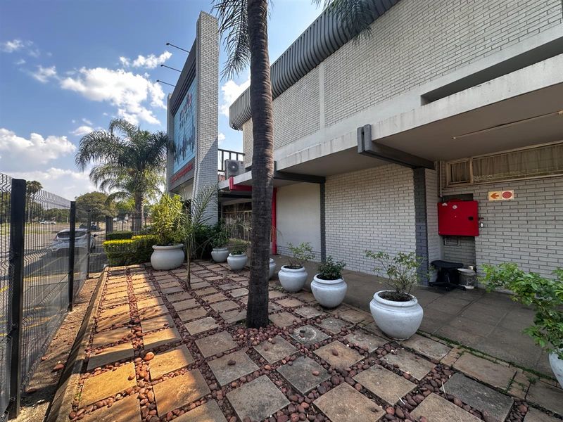 Commercial Property For Sale in Kilner Park, Pretoria - Photo 4