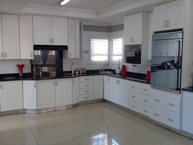 Luxury Living at Its Finest | SW5 Proper, Vanderbijlpark - Photo 5