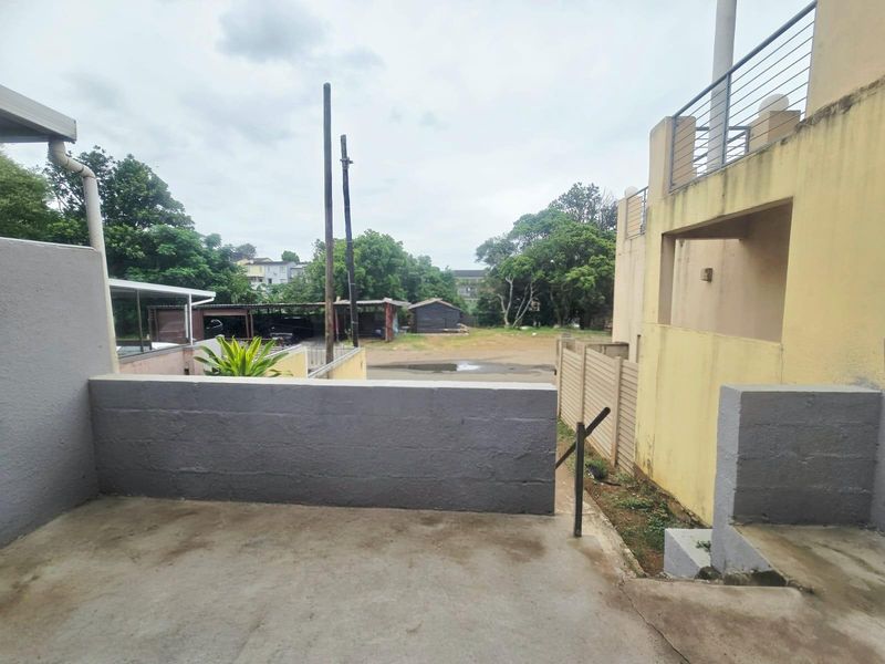 Two Duplex For Sale in Phoenix, KwaZulu Natal - Photo 2