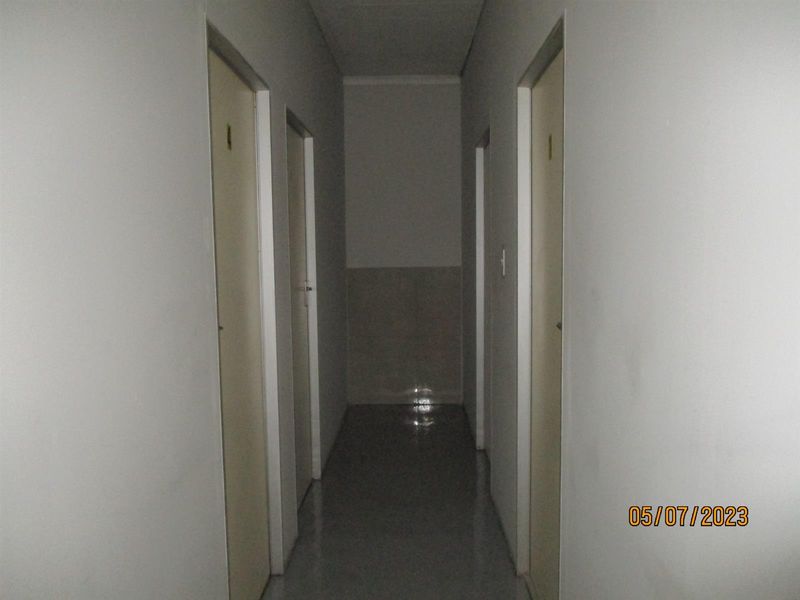 Student Rooms for Sale in Braamfontein - Photo 8