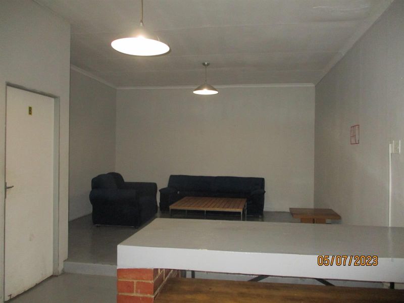 Student Rooms for Sale in Braamfontein - Photo 9