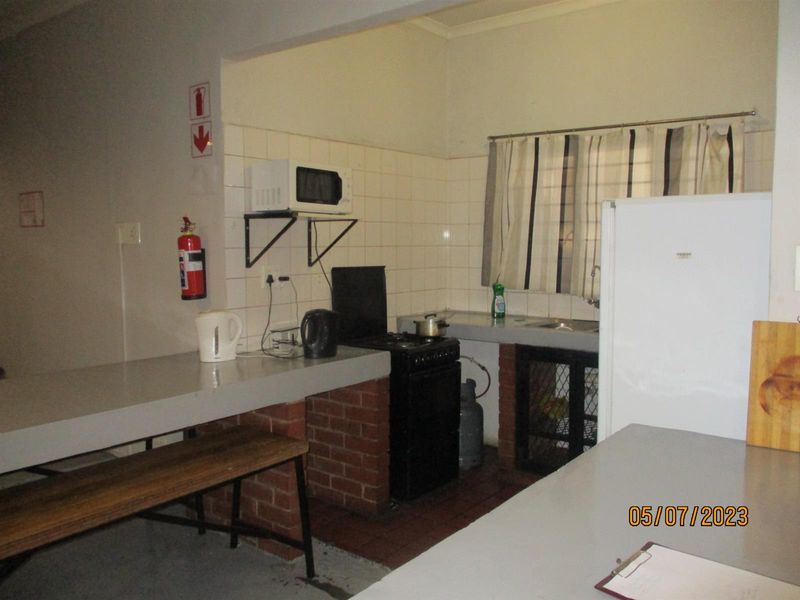 Student Rooms for Sale in Braamfontein - Photo 3