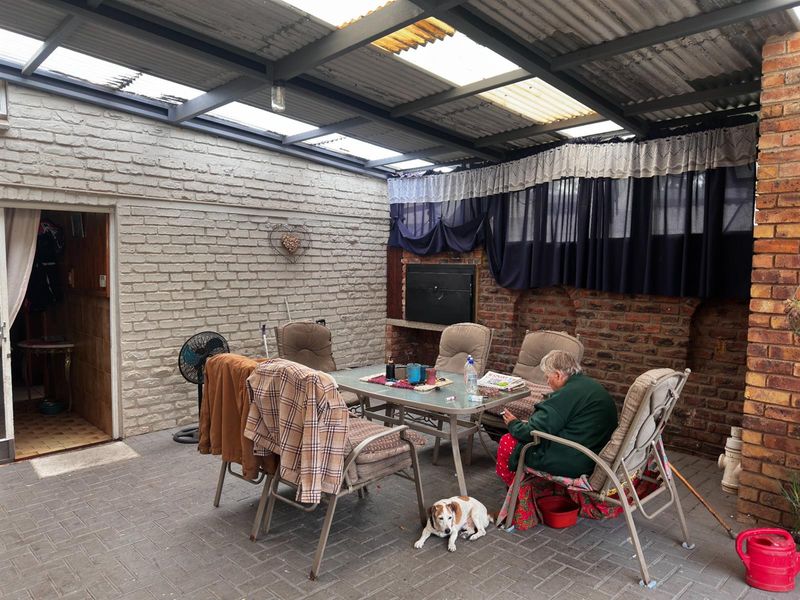 House For Sale in East Lynne, Pretoria - Photo 8