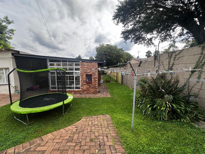 House For Sale in East Lynne, Pretoria - Photo 5