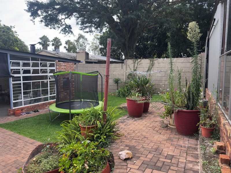 House For Sale in East Lynne, Pretoria - Photo 4