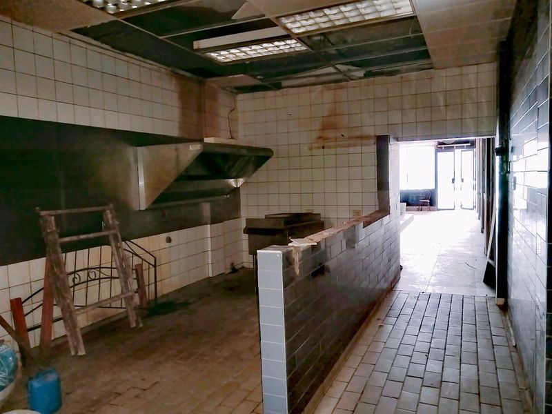 Great Location - Photo 5