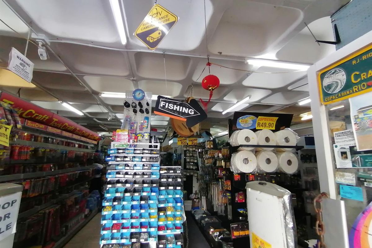 Manaba Business Hub. Established Hardware Store and Timber warehouse | 294 m2 - Photo 4