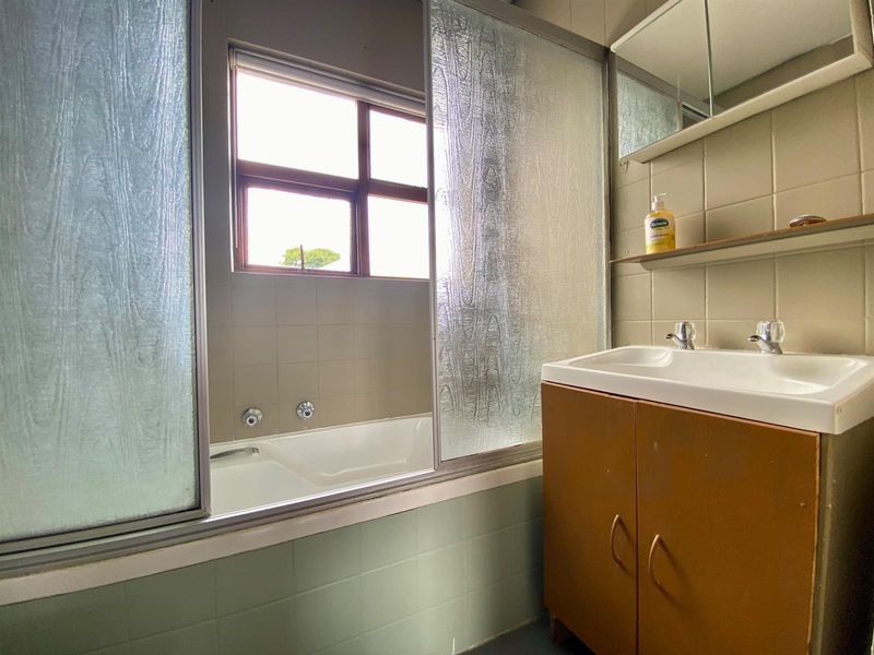 Apartment To Rent in Morningside, Sandton - Photo 10