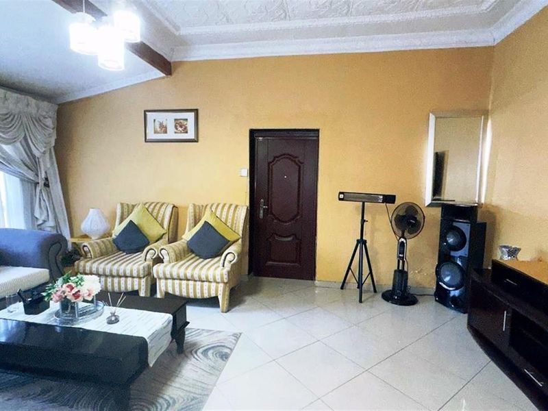 4 Bedroom Duplex House For Sale in Bezuidenhout Valley, Johannesburg - Photo 7